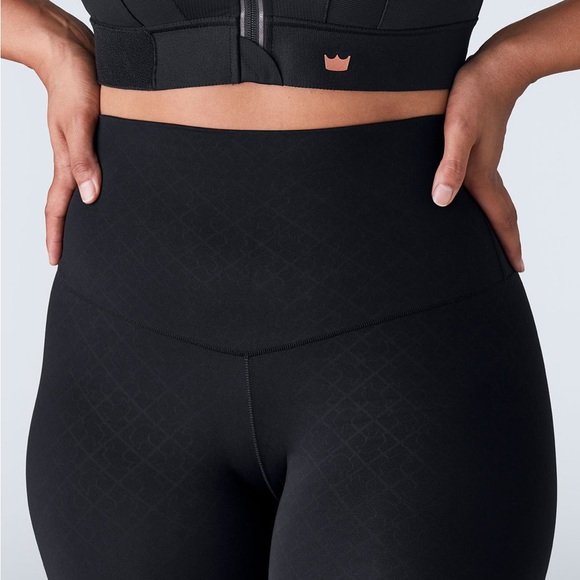 SHEFIT Boss Leggings High Rise 7/8 Length Compression Women’s Luxe/Large Black - Picture 5 of 13